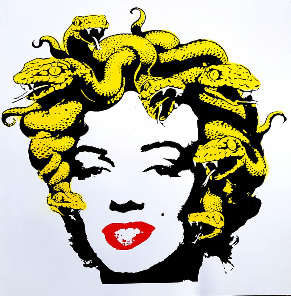 Marilyn Medusa - classic yellow snakes